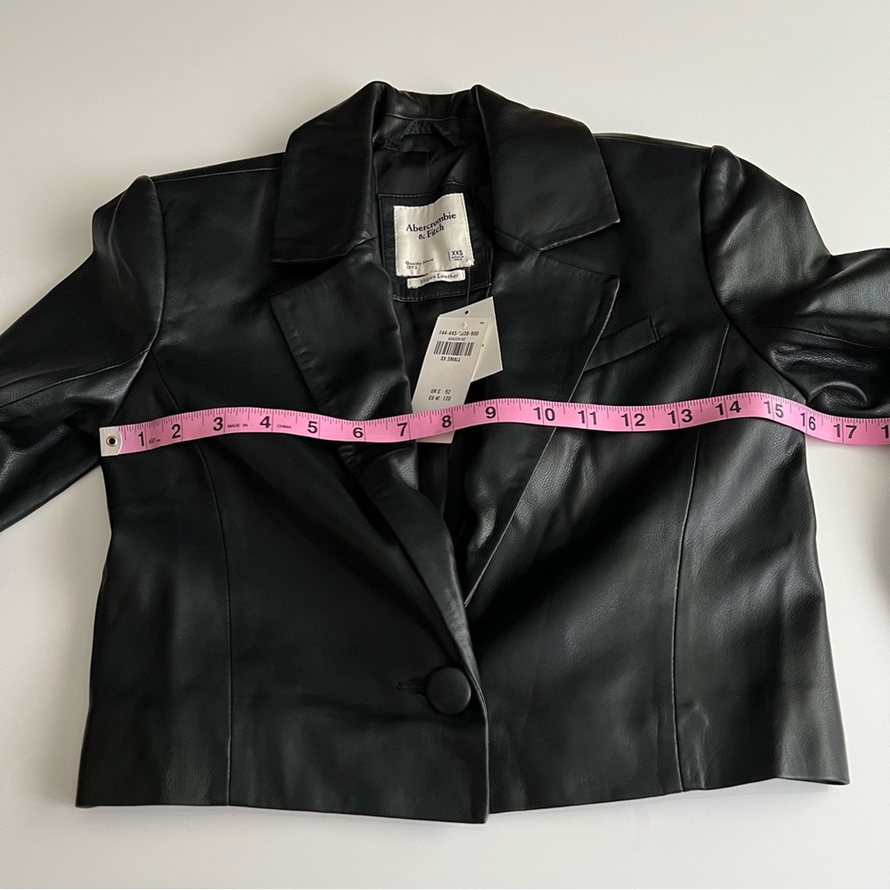 NWT Abercrombie & Fitch vegan leather cropped jacket, black, xxs - Picture 6 of 12